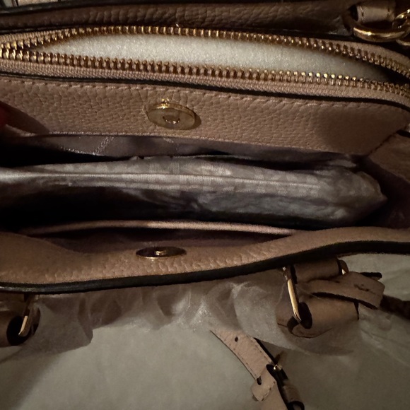 BNWT Michael Kors Blush Leather Satchel - Picture 7 of 9